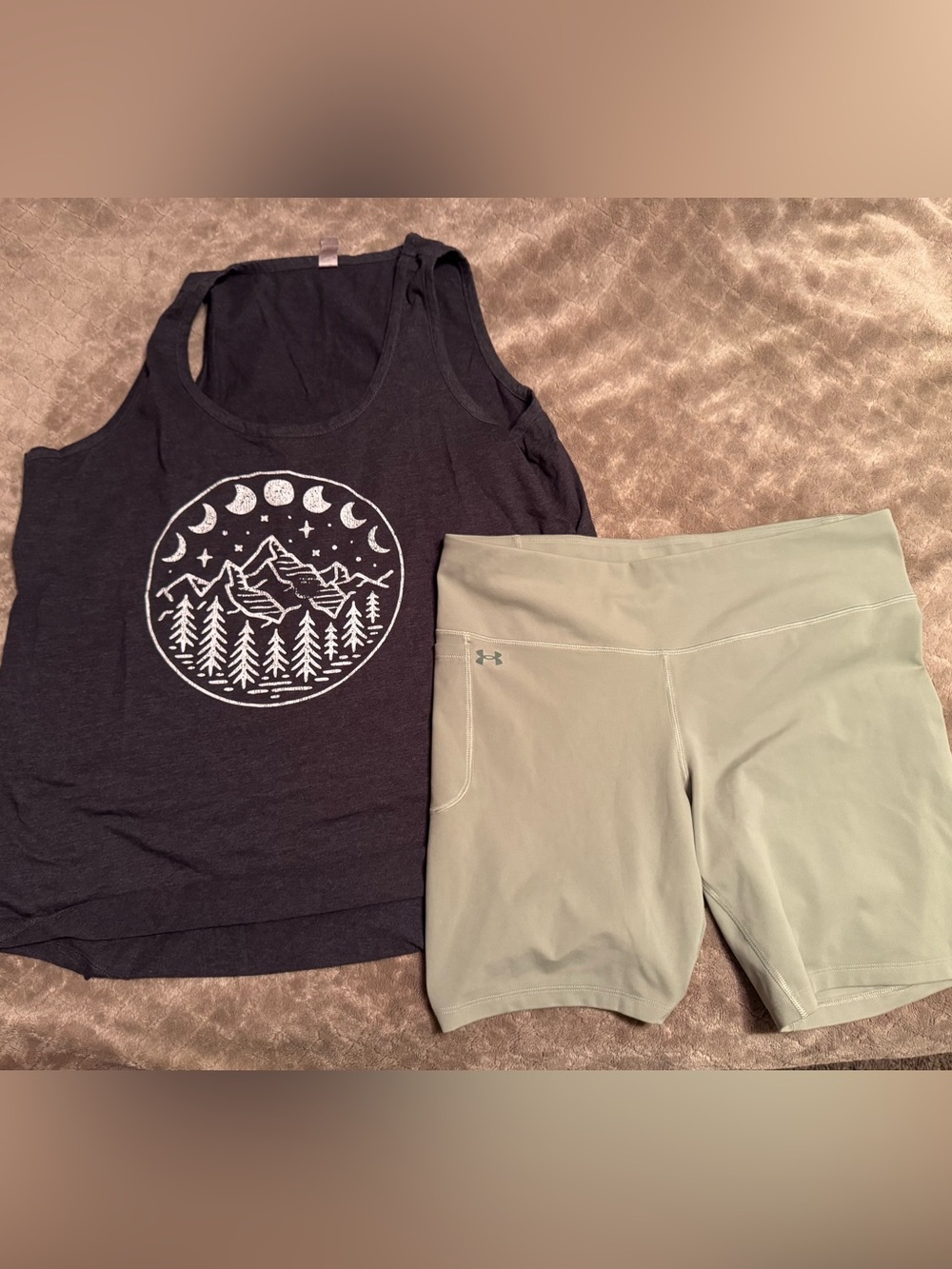 Under Armour shorts & Black Graphic Tank 2xl